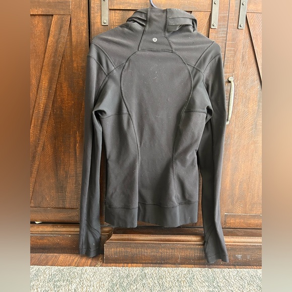 Lululemon Black Asymmetrical Jacket - Picture 4 of 5